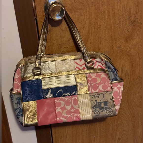 Vintage early 2000s pink coach bag - Picture 4 of 5